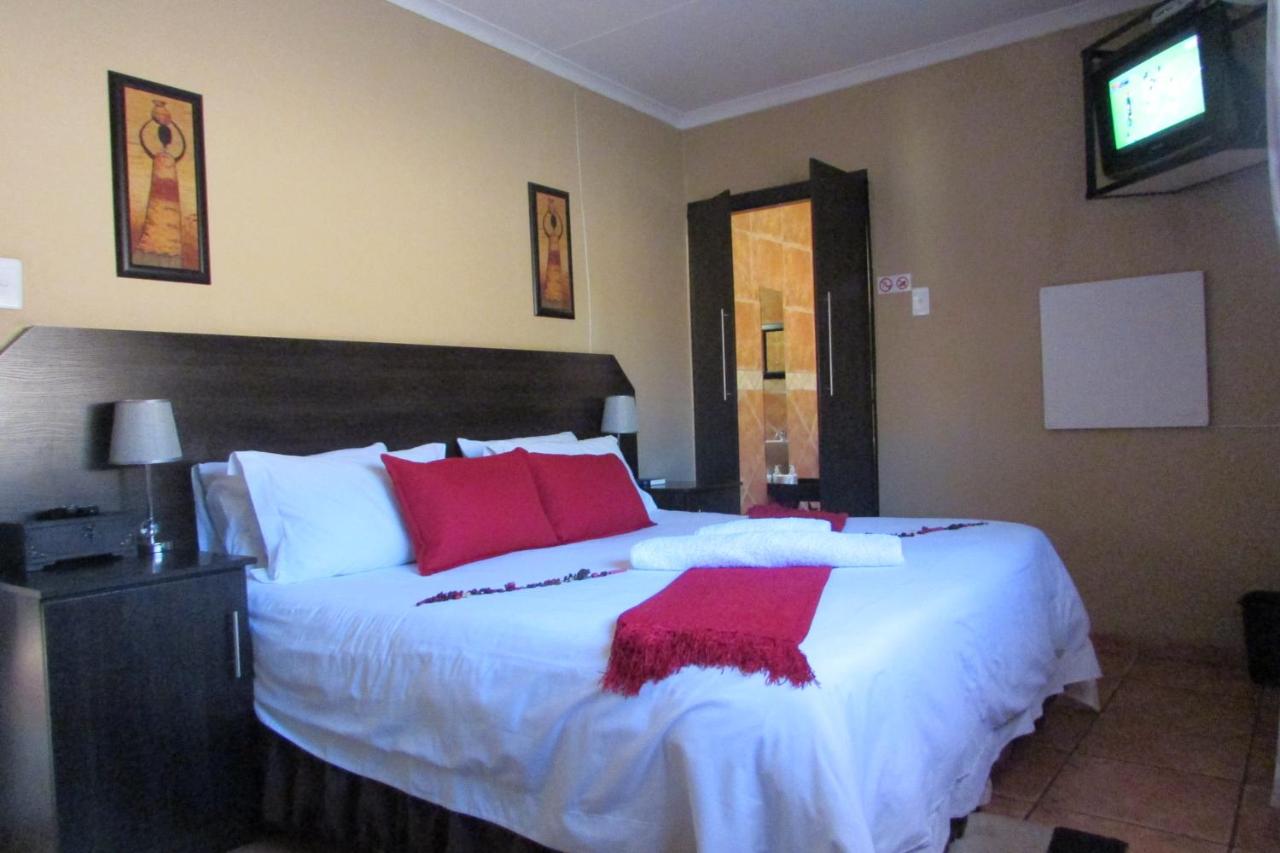 Chambre Double ou Lits Jumeaux avec Salle de Bains Privative