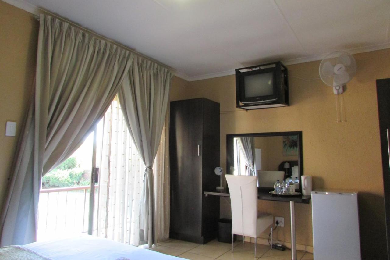 Chambre Double ou Lits Jumeaux Standard - Vue sur Jardin