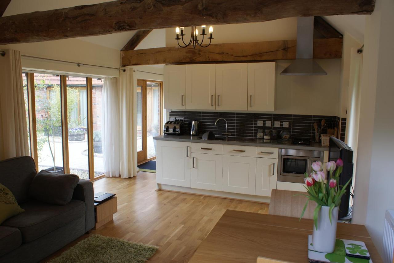 Hidden cottages Two lovely 1 bed cottages in peaceful surroundings, 1 with log burner - B&B Henley in Arden