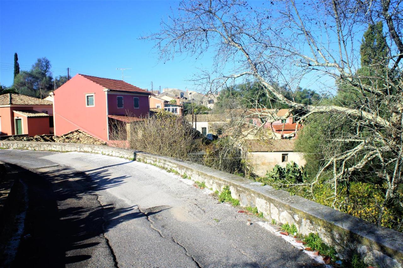 Traditional house in Corfu, kouramades vlg - Chambres d’hôtes Kouramádes