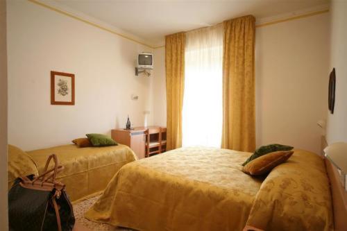 Dreibettzimmer