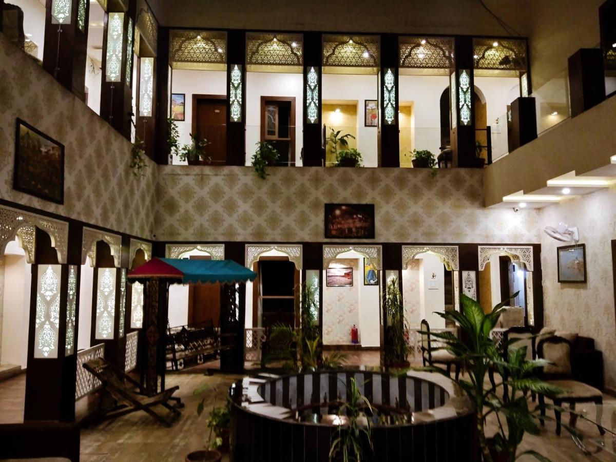 B&B Benarés - Dwivedi Hotels Sri Omkar Palace - Bed and Breakfast Benarés