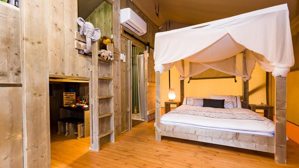 Glamping Safari Tent (Cub)