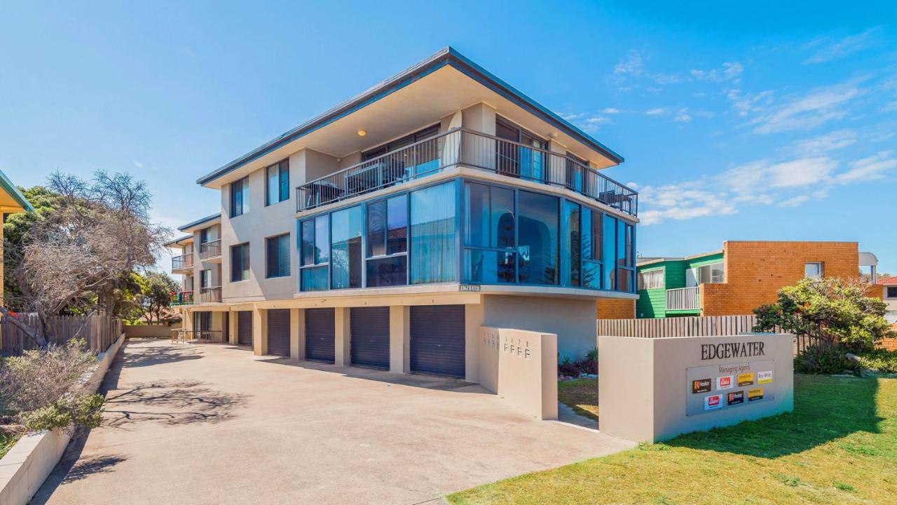 Edgewater 1 - LJHooker Yamba - B&B