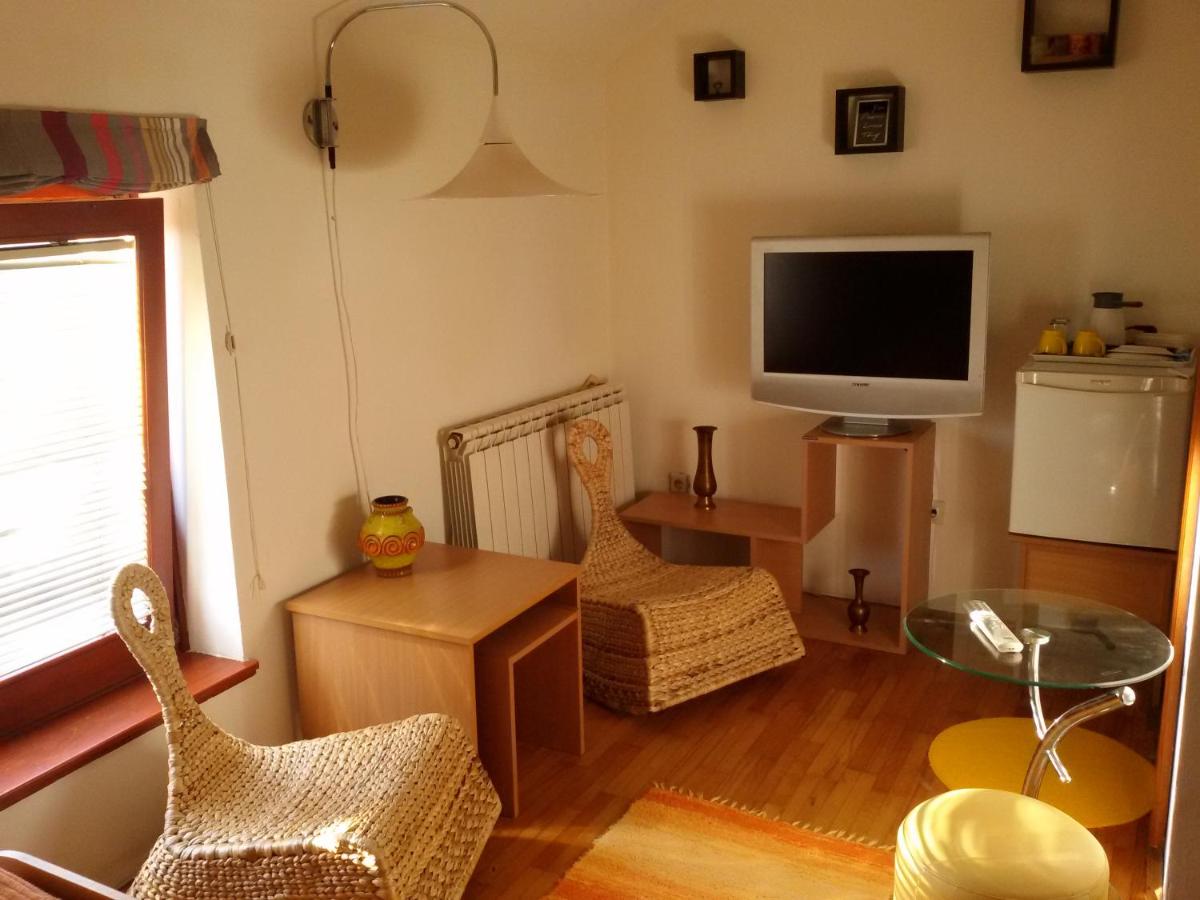 Doppel-/Zweibettzimmer mit eigenem Bad