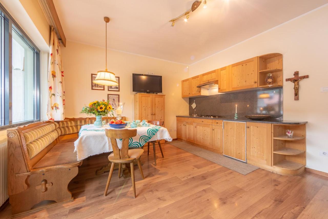 One-Bedroom Apartment with Balcony