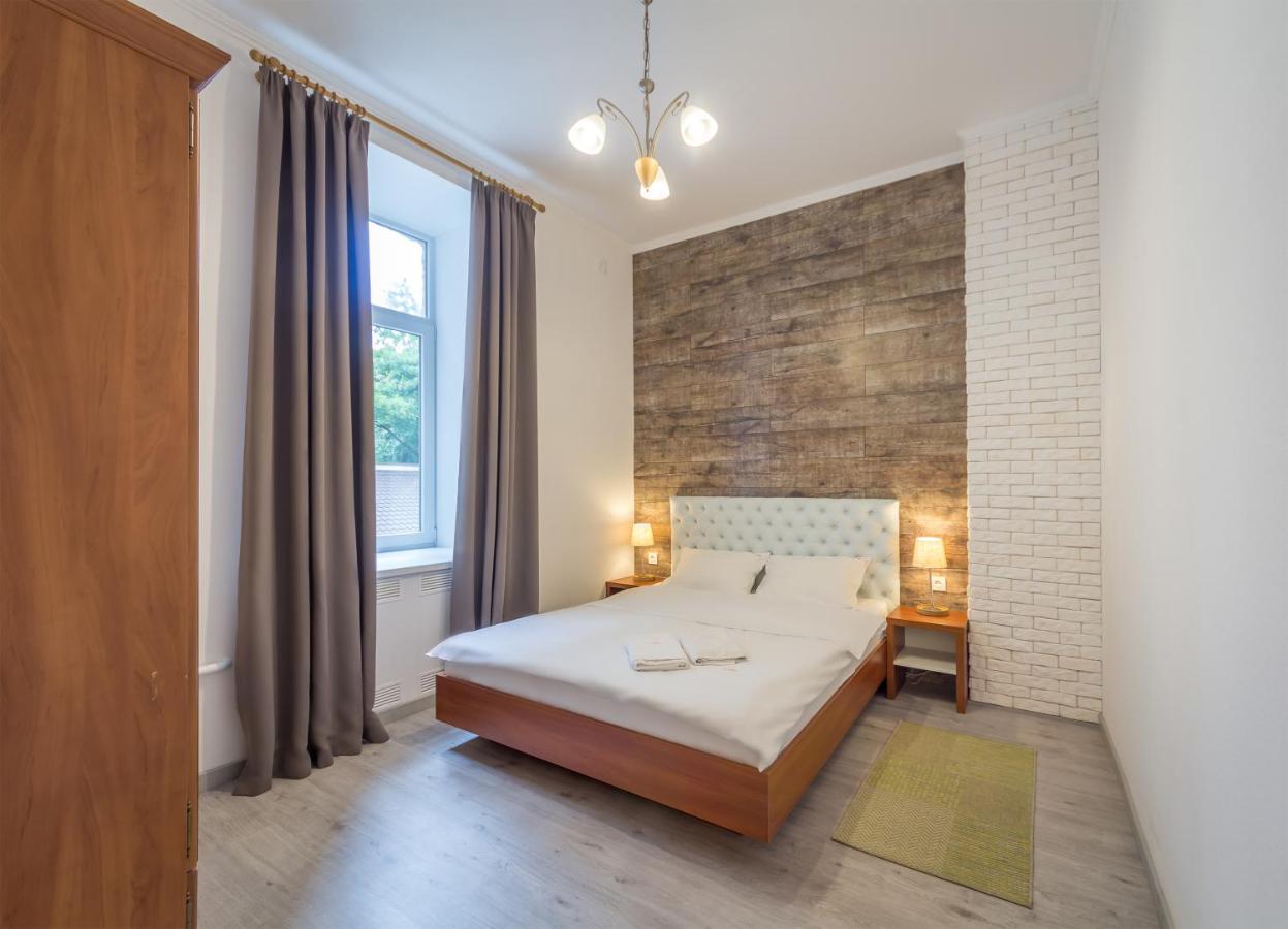 B&B Kyiv - DayFlat Apartments Olimpiyska Area - Bed and Breakfast Kyiv