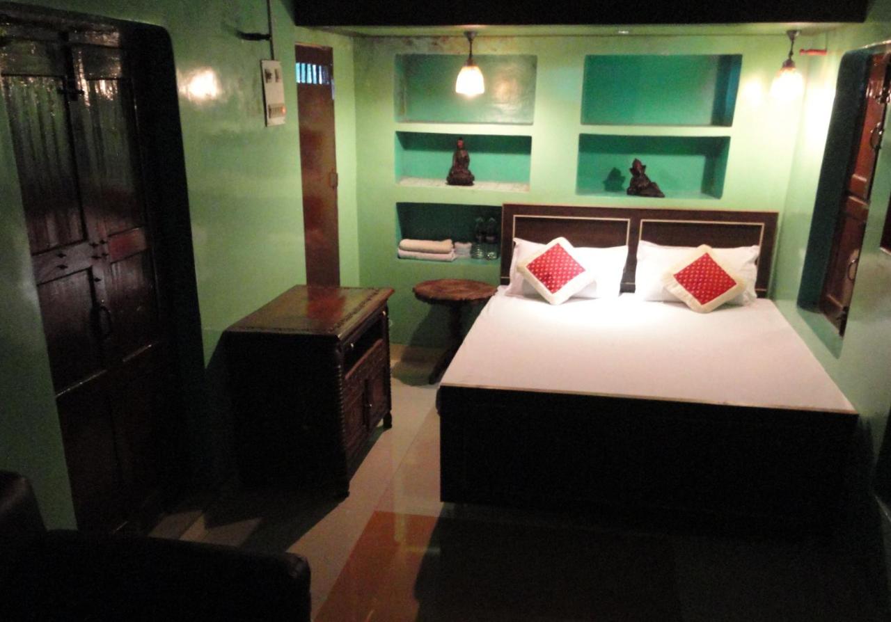 B&B Varanasi - Shiva Guest House - Bed and Breakfast Varanasi