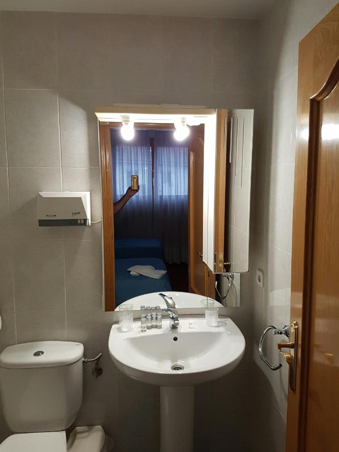 Double or Twin Room with Bathroom