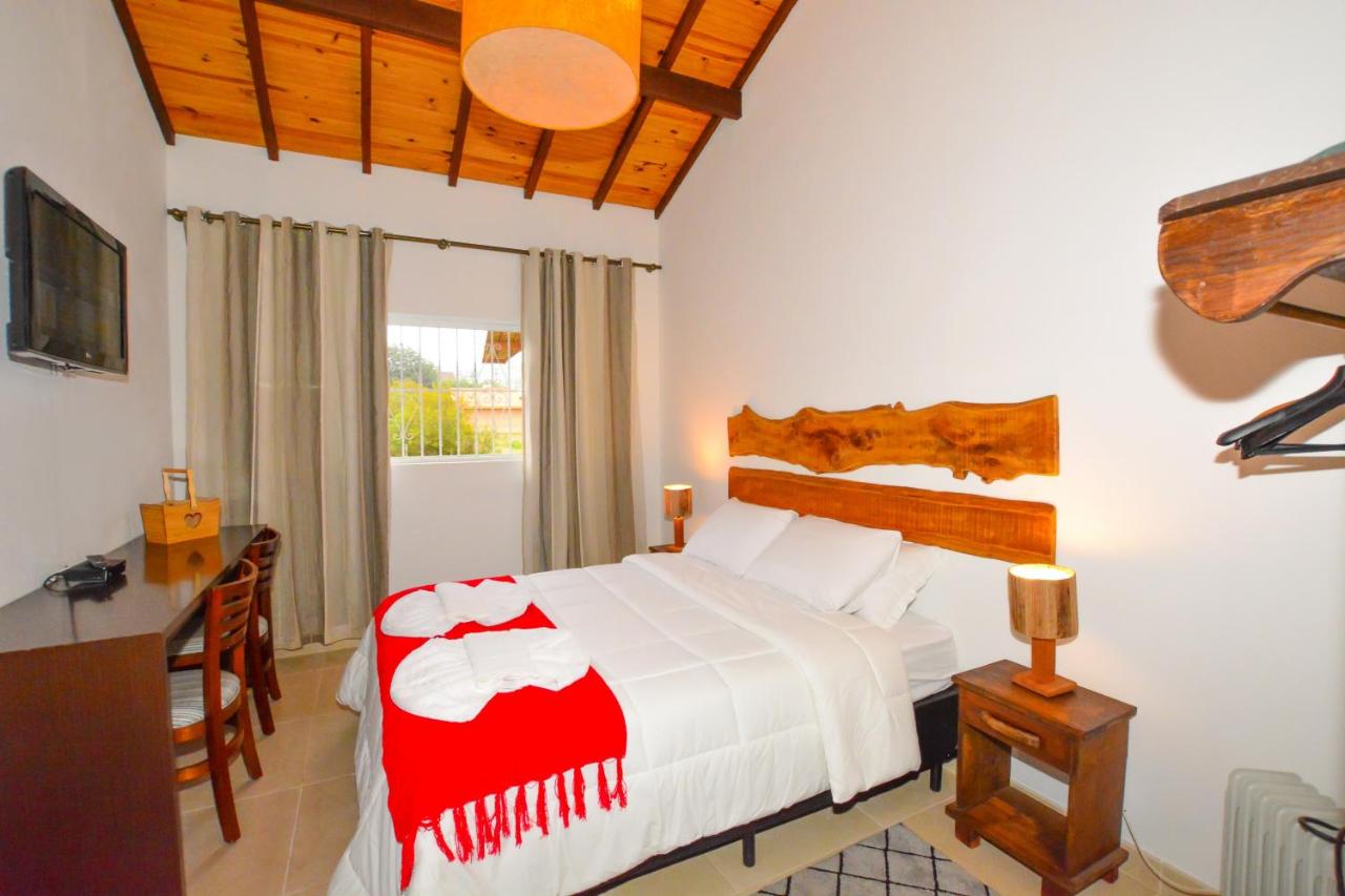 Deluxe Queen Suite