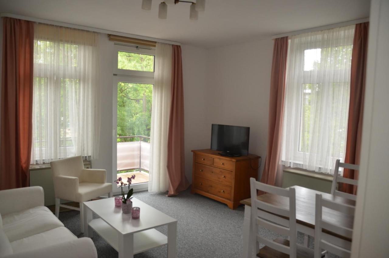 Apartment with Lake View