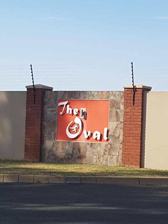 B&B Vereeniging - The Coral Door - Bed and Breakfast Vereeniging