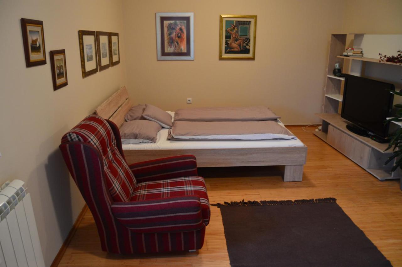 B&B Subotica - Apartman Mile - Bed and Breakfast Subotica