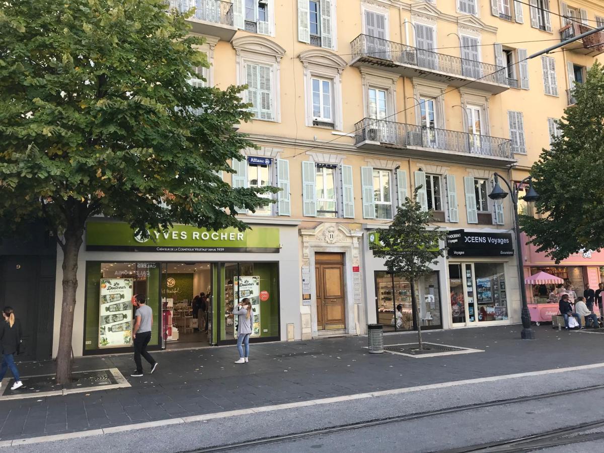 Coccinelle - B&B