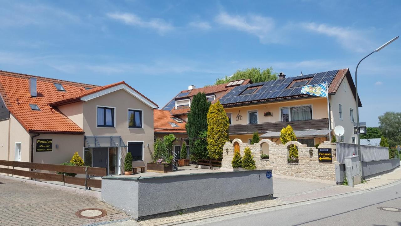 Pension und Ferienwohnungen Lerchl - B&B Dachau