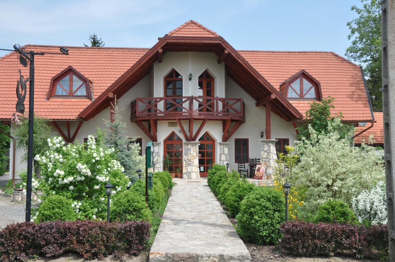 B&B Mátranovák - Berek Fogadó - Bed and Breakfast Mátranovák