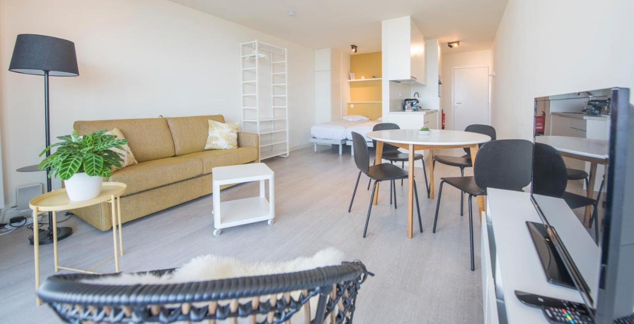 Studio met een Balkon en Uitzicht op Zee