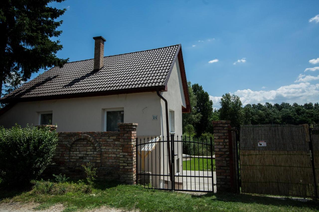 B&B Szigetszentmiklós - Vendégház az Evezőhöz - Bed and Breakfast Szigetszentmiklós