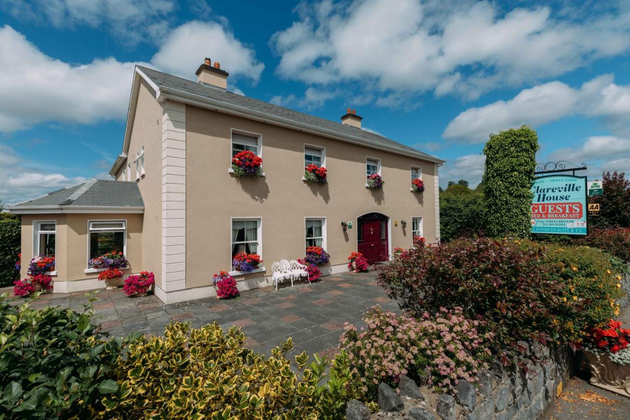 B&B Scarriff - Clareville House B&B - Bed and Breakfast Scarriff
