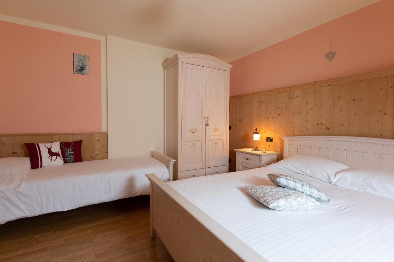One-Bedroom Apartment with Balcony