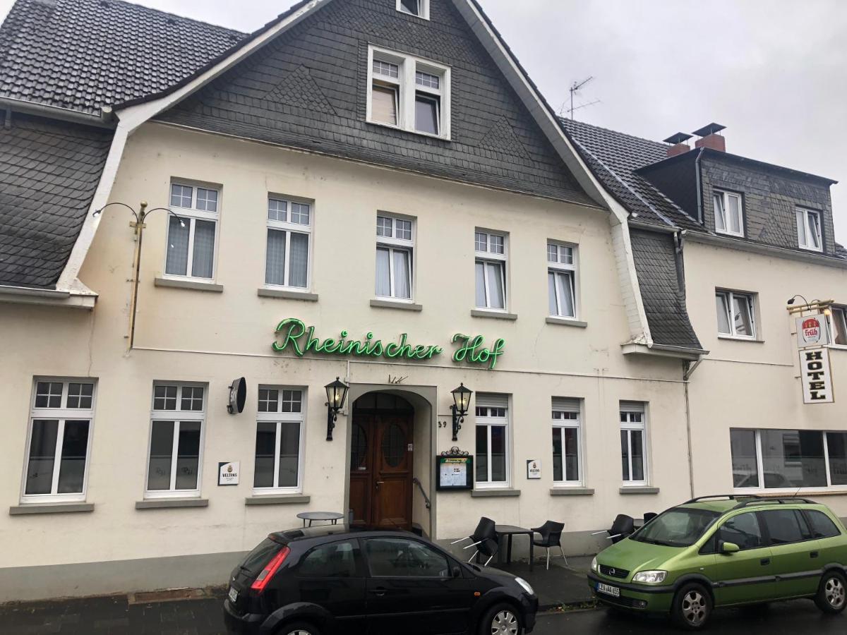 B&B Leverkusen - Rheinischer Hof - Bed and Breakfast Leverkusen