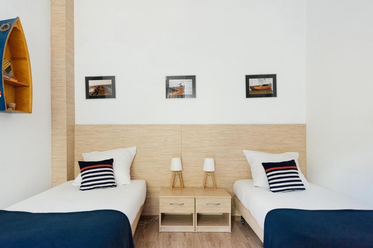 Camera Tripla con Bagno in Comune