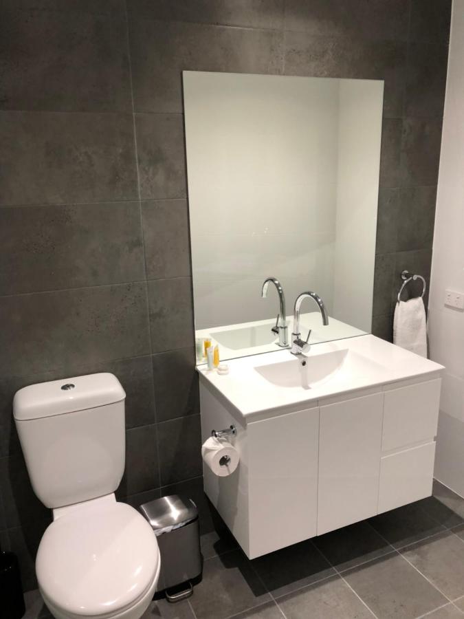 One-Bedroom Deluxe Apartment