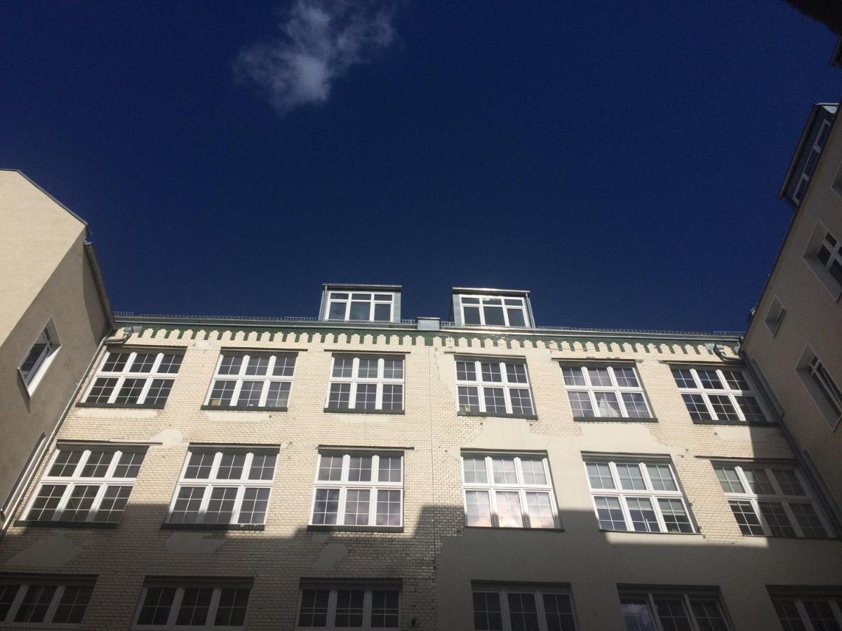 Storage Loft Apartment - Ferienwohnung Berlin