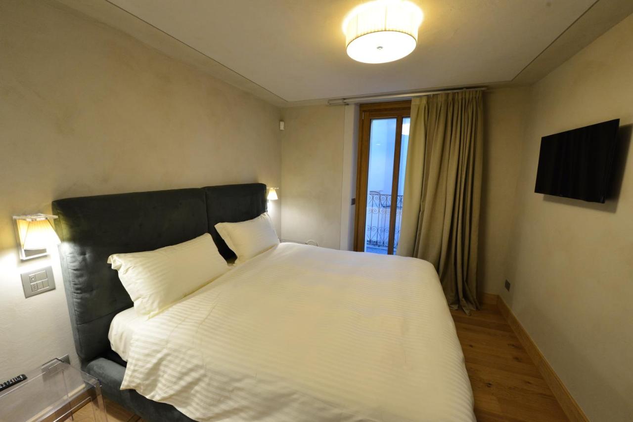 Apartment mit Balkon