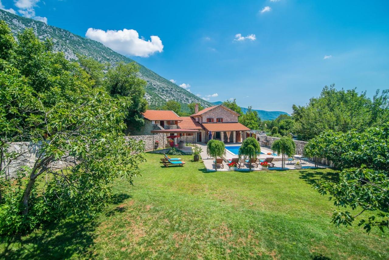 B&B Drivenik - Luxury Stone House Villa Prelec with Private Pool - Bed and Breakfast Drivenik