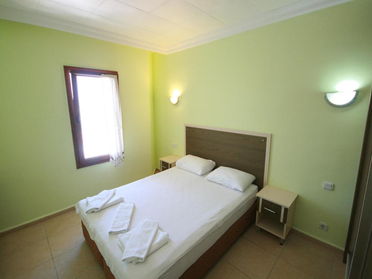 One Bedroom Apartment