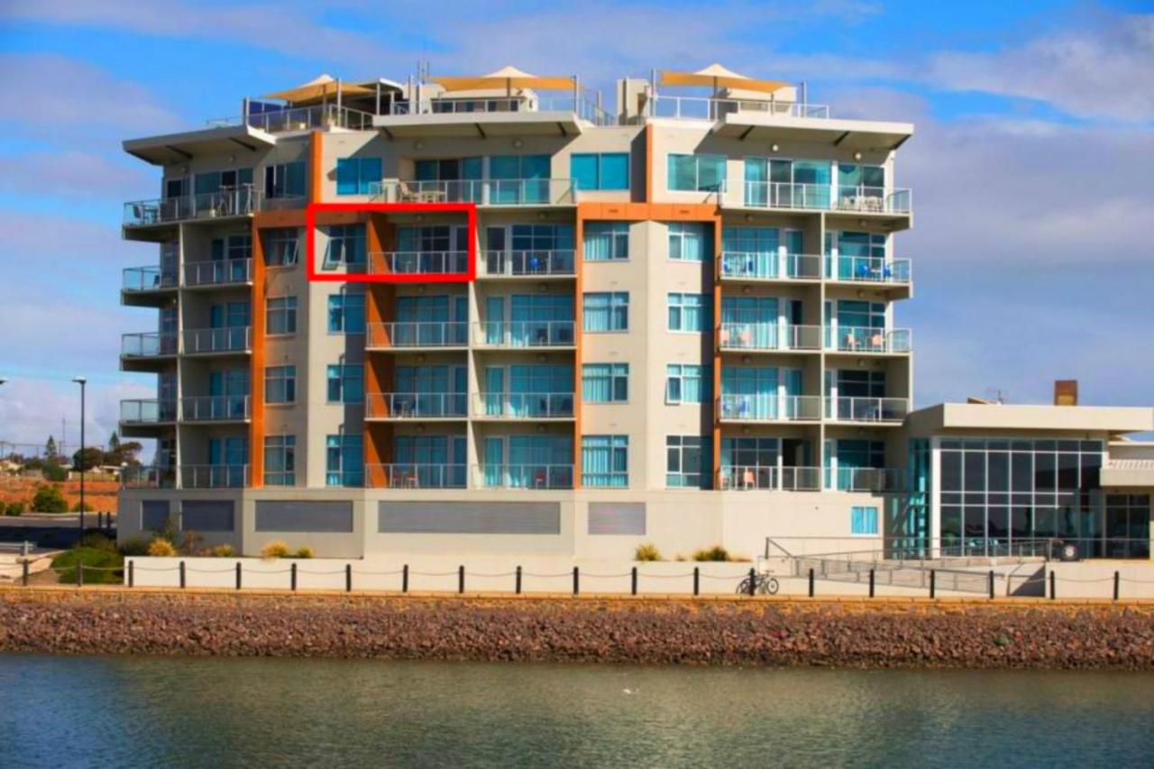 B&B Wallaroo - Wallaroo Marina Luxury Apartment - Bed and Breakfast Wallaroo