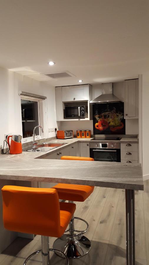 Ruth's Refresh Country Retreat with Private Hot Tub - Bed and Breakfast Shrewsbury