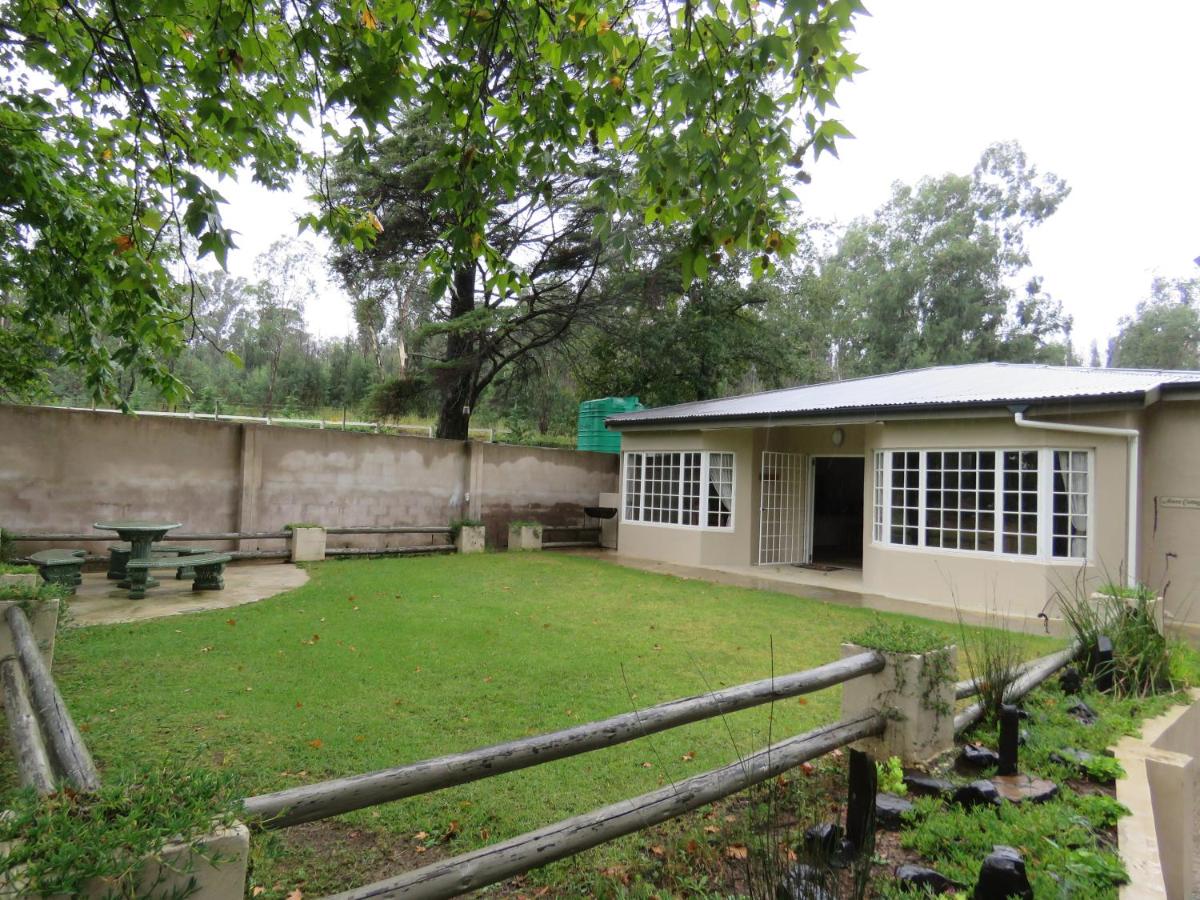 Riverside Manor - B&B