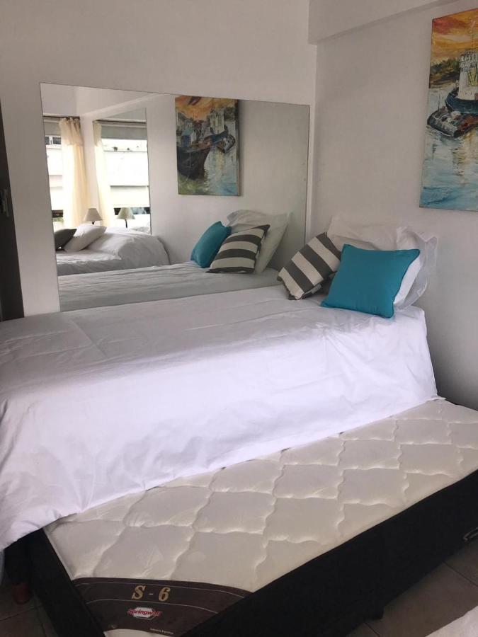 Tango Pop Junto al Obelisco en 820 Avenida Corrientes - Chambres d'hôtes Buenos Aires