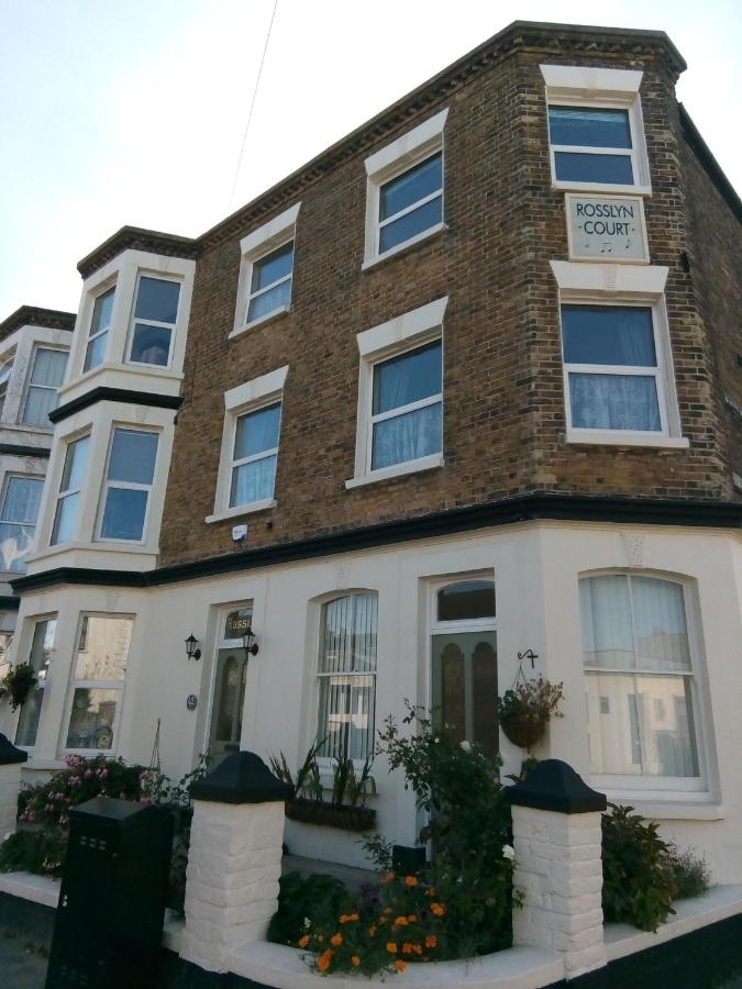 Rosslyn Court - B&B