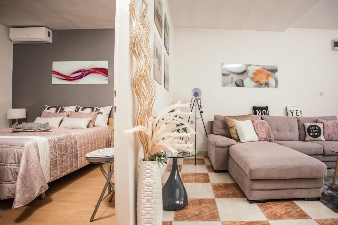 Appartamento con 2 Camere da Letto, Balcone e Vista mare