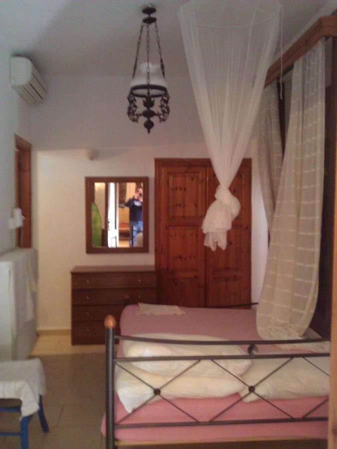 Three-Bedroom Villa (4-6 Adults) - Split level