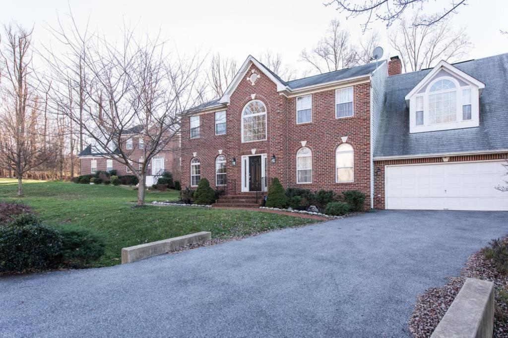 Superb Basement close to the Gaylord MGM Outlets National Harbor - Ferienwohnung