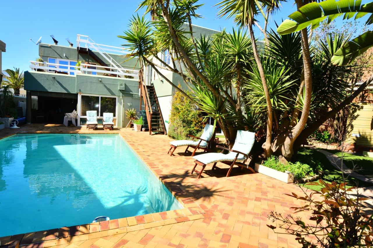 Secret Garden Guesthouse - B&B Bloubergstrand