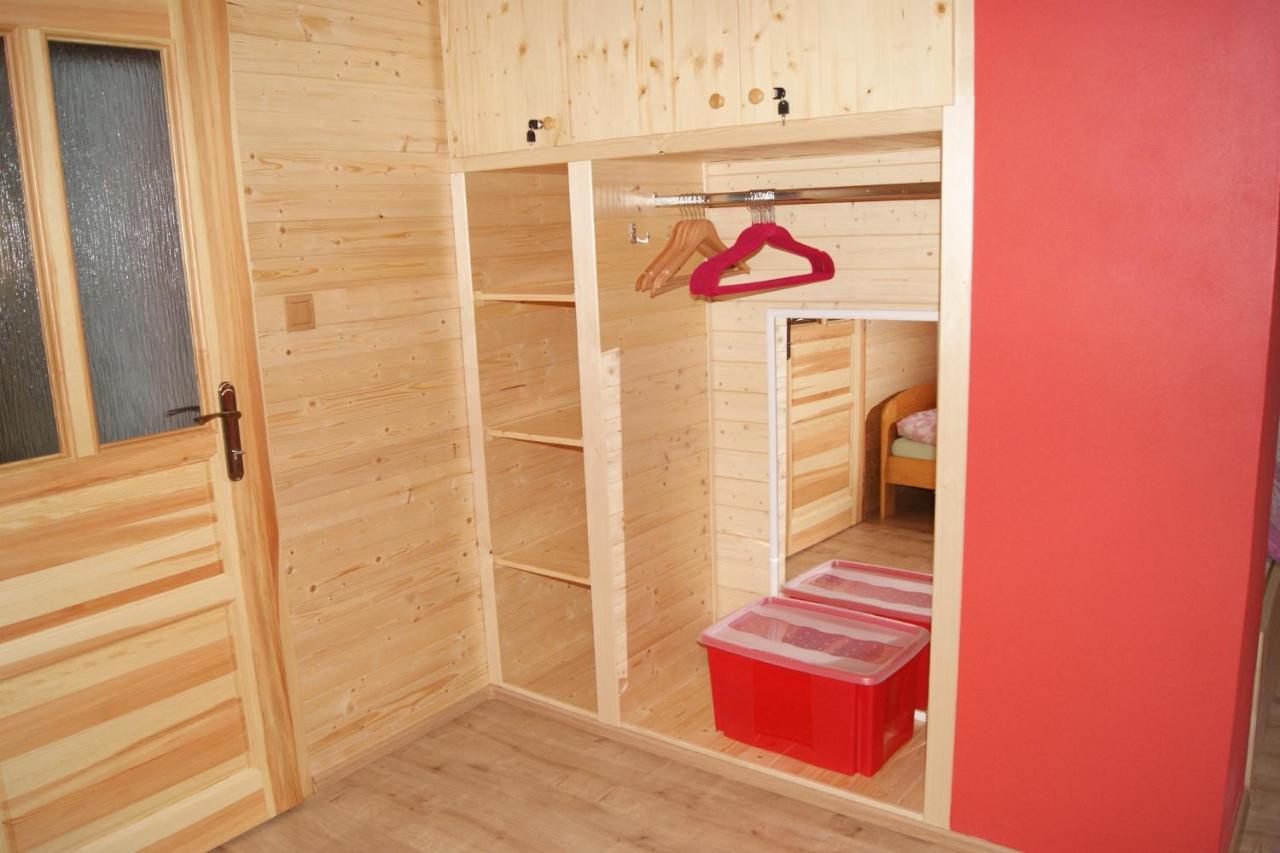 Valinka - chata pod rozhlednou Val - B&B Červená Voda