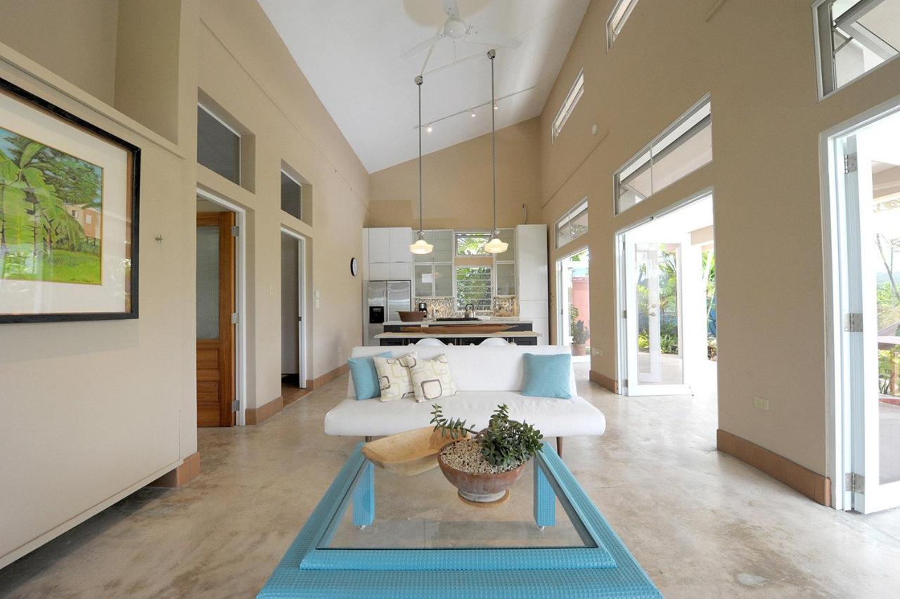 Villa 1