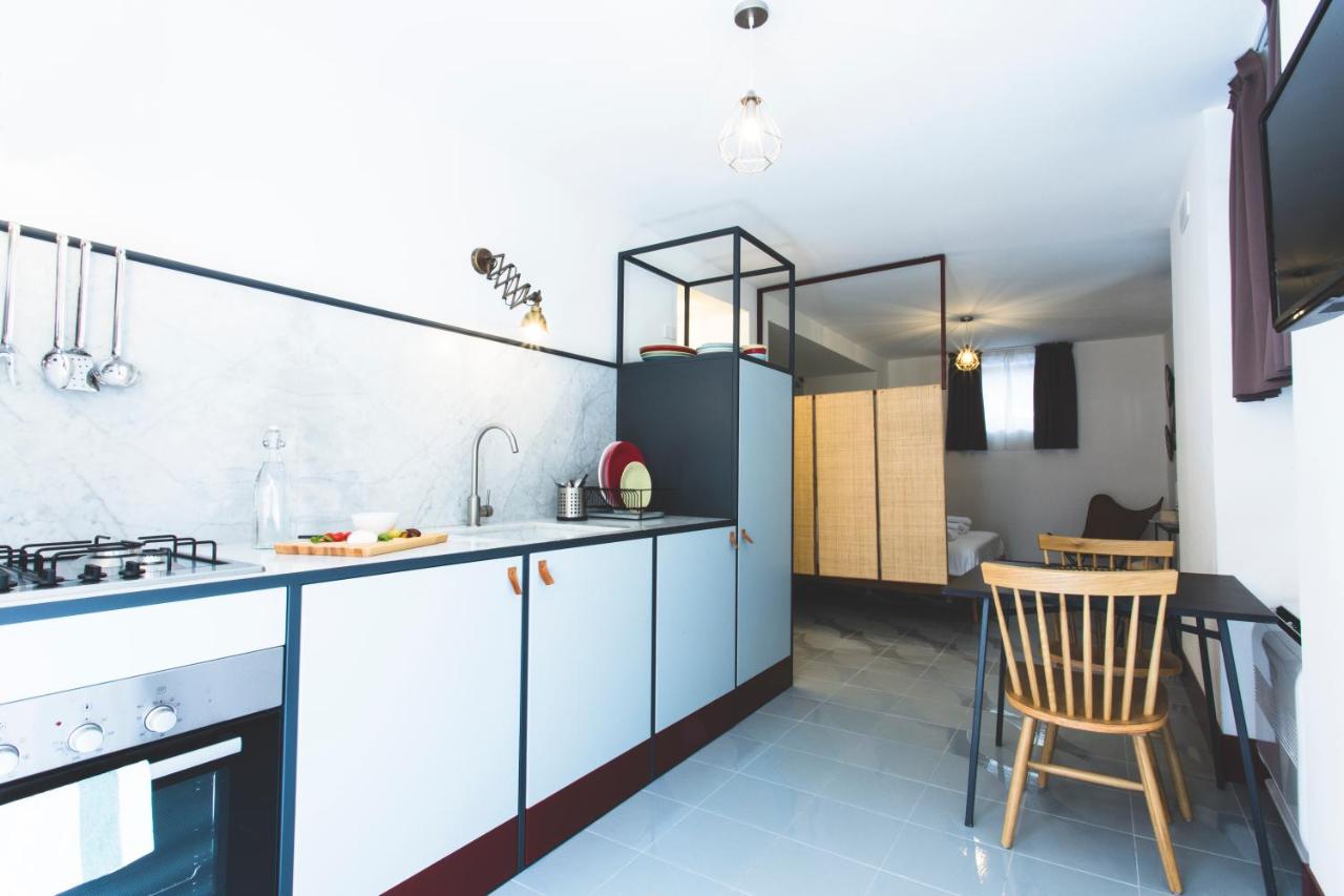 Studio Apartment