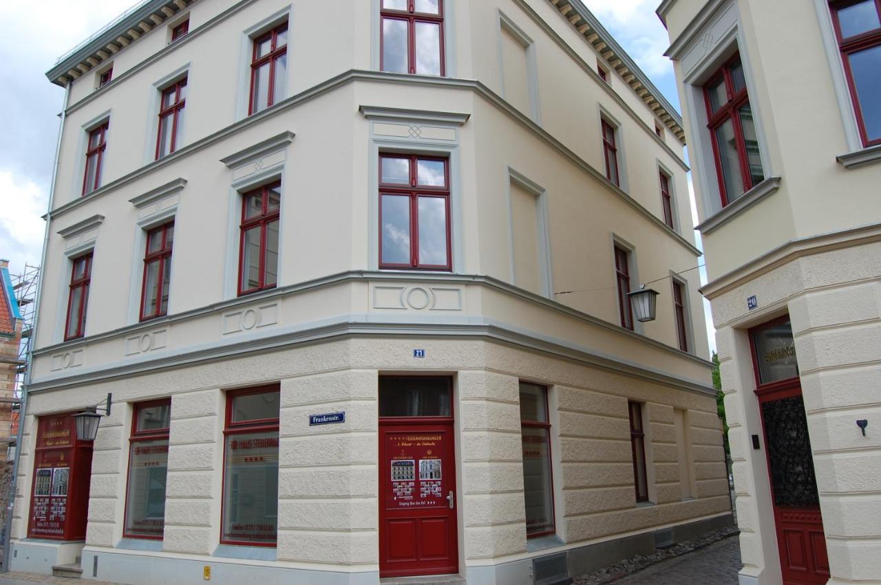 B&B Stralsund - Haus Steuerrad - Bed and Breakfast Stralsund