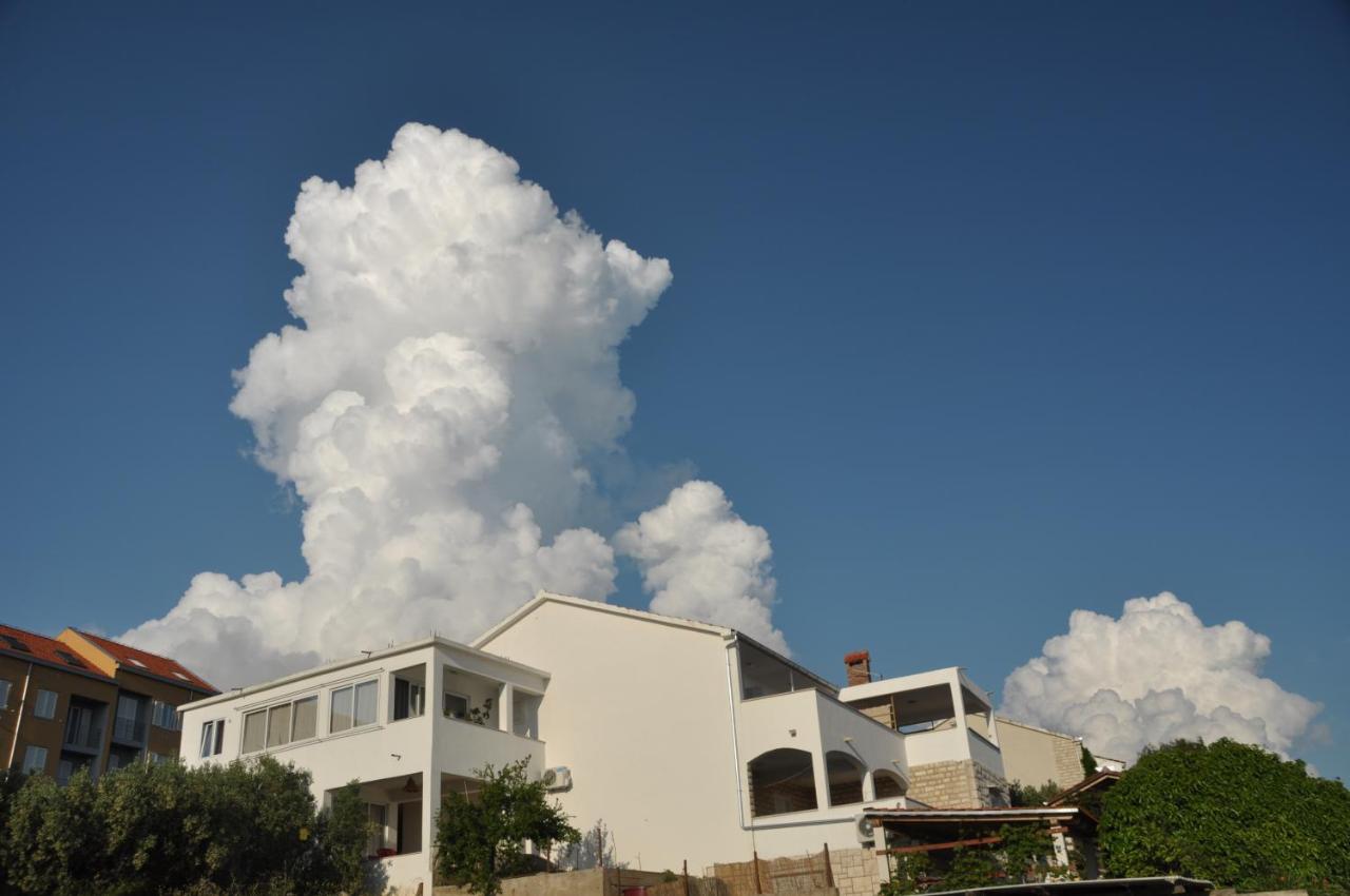 One-Bedroom Apartment with Balcony and Sea View 1