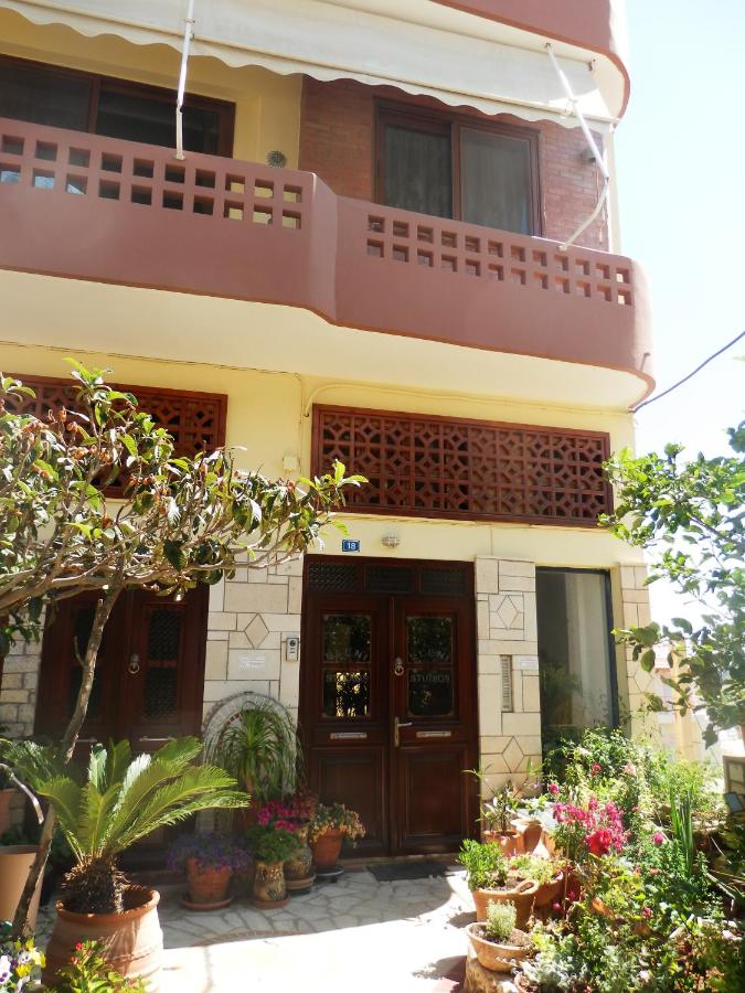 Eleni Studios - B&B