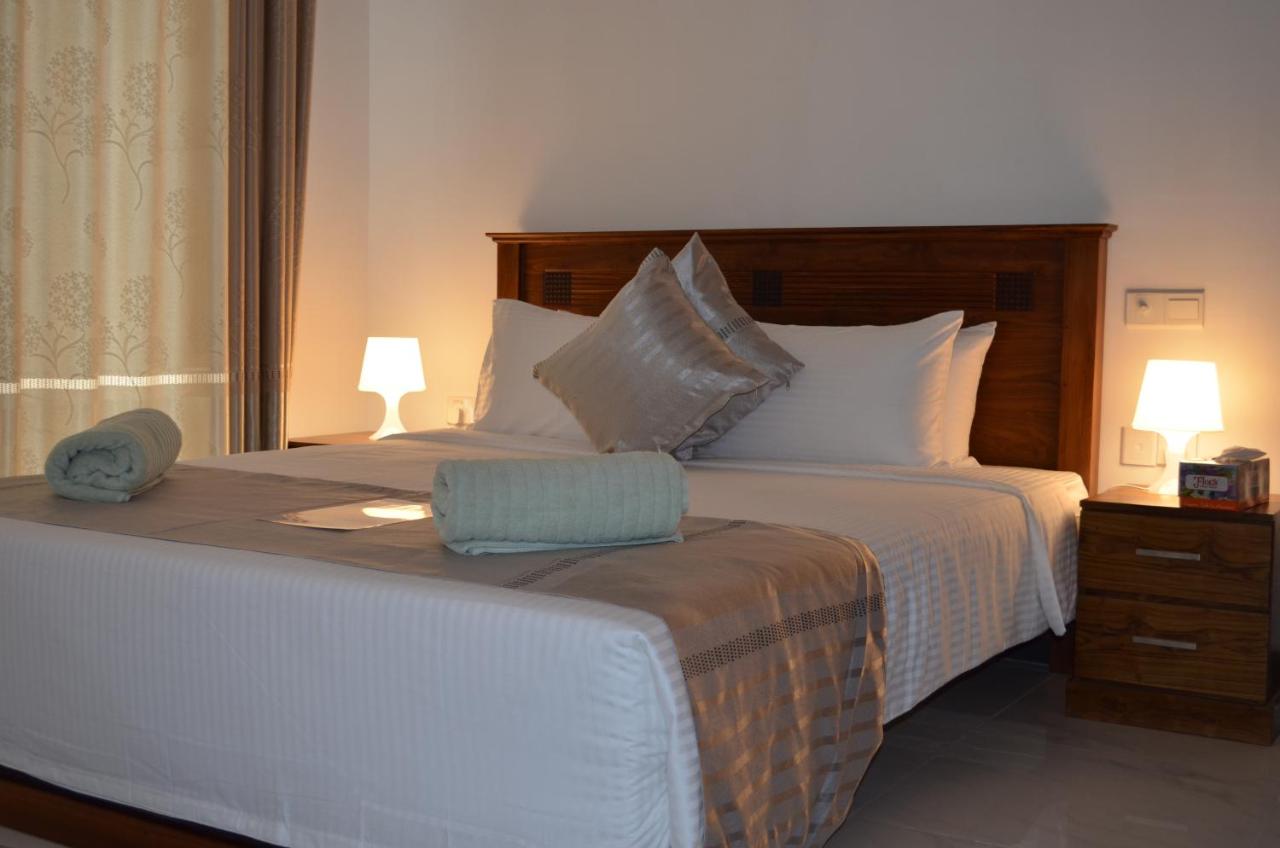 B&B Mount Lavinia - Beach Mount Apartment (Blue Ocean Apartment) - Bed and Breakfast Mount Lavinia