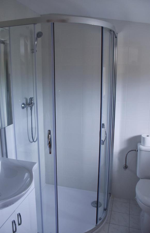 Comfort Triple Room with Shower