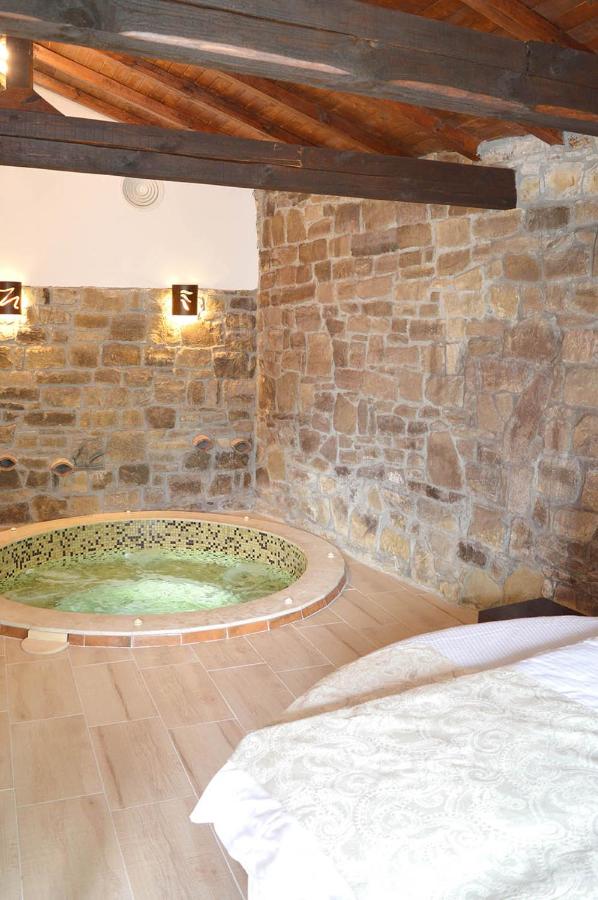 Suite met Kingsize Bed en Bubbelbad