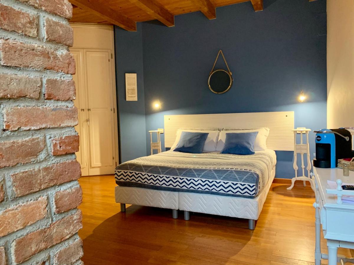 Standaard Tweepersoonskamer met 1 of 2 Bedden en Balkon